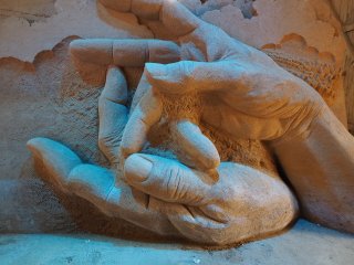 Sandhände  Objekt des Sandskulpturenfestivals und Hundested, Seeland : Dänemark, Hundested, Sandskulptur, Seeland, xSeeland
